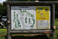 ９